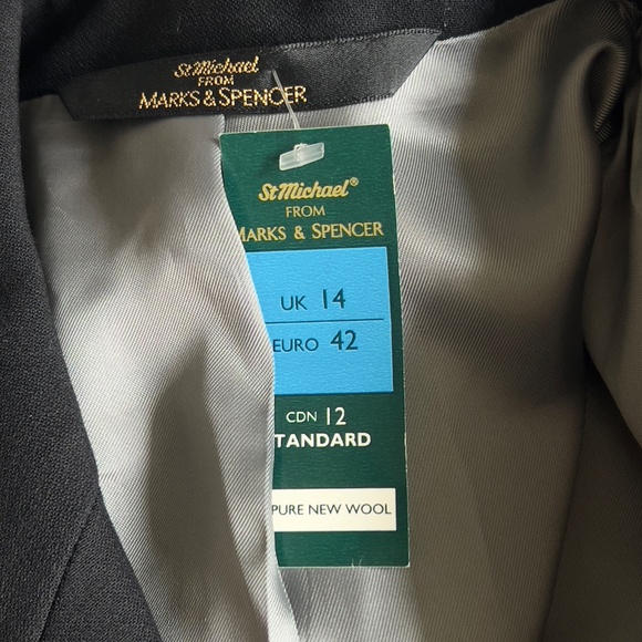 NWT St Michael from Marks & Spenser wool women's blazer US 12 black gold buttons - Picture 8 of 8